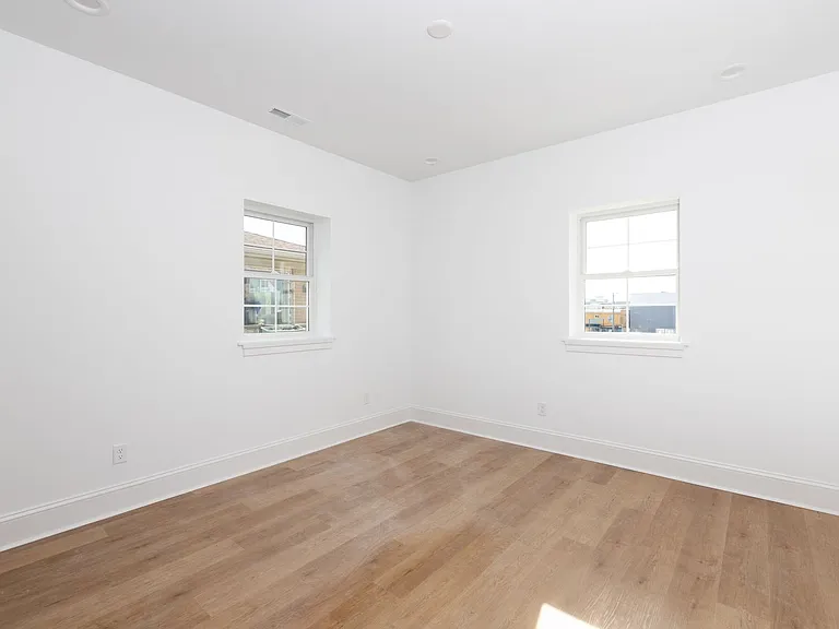 3200 Holly Rd — Photo 19