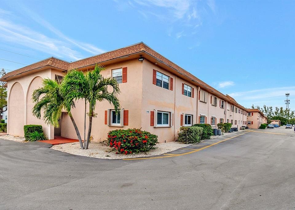 1st image of 650 SW 2nd Ave APT 248E