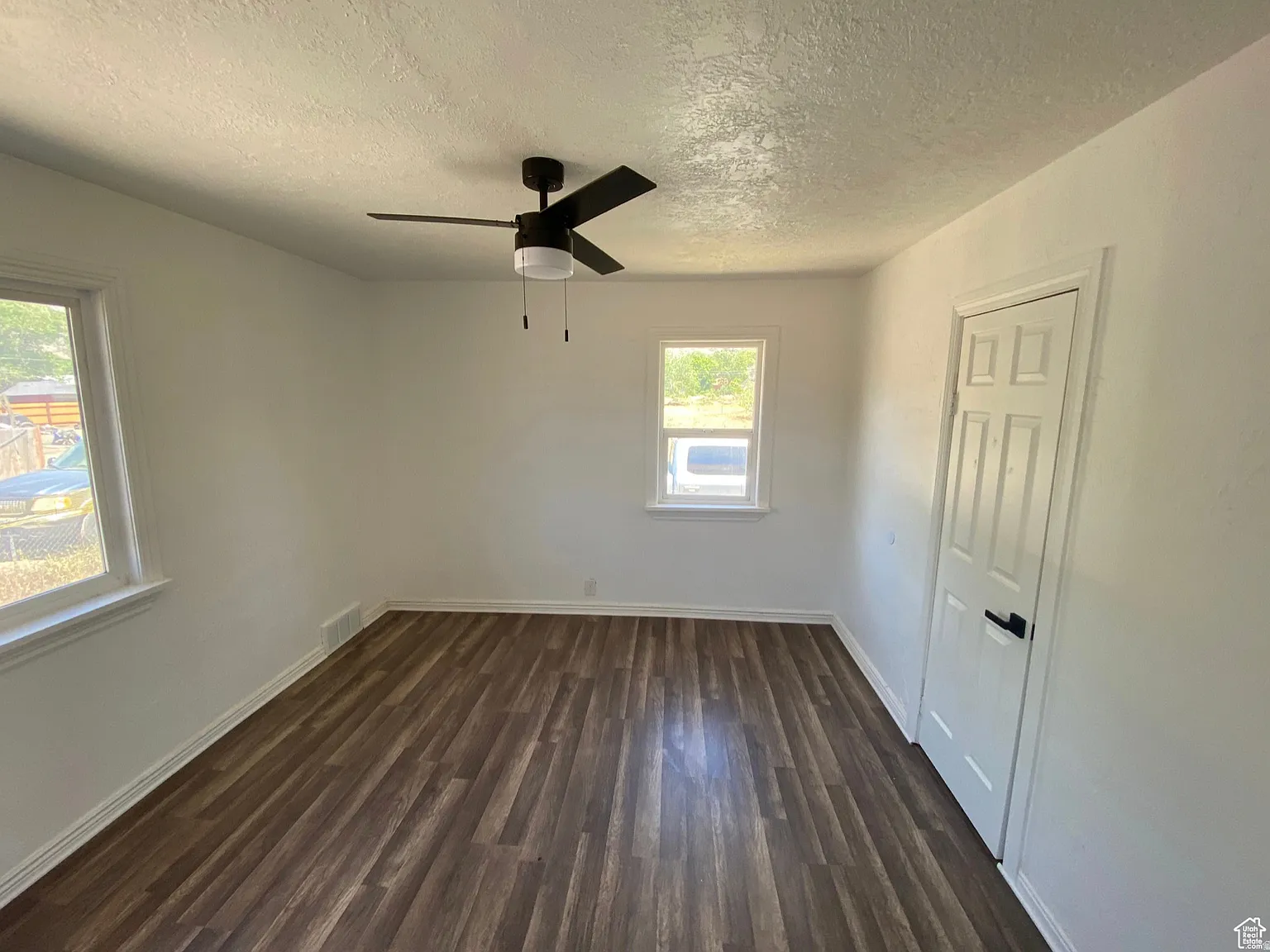 2136 Monroe Blvd — Photo 3