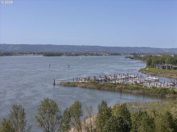 3rd image of 1016 SE 64th Ct
