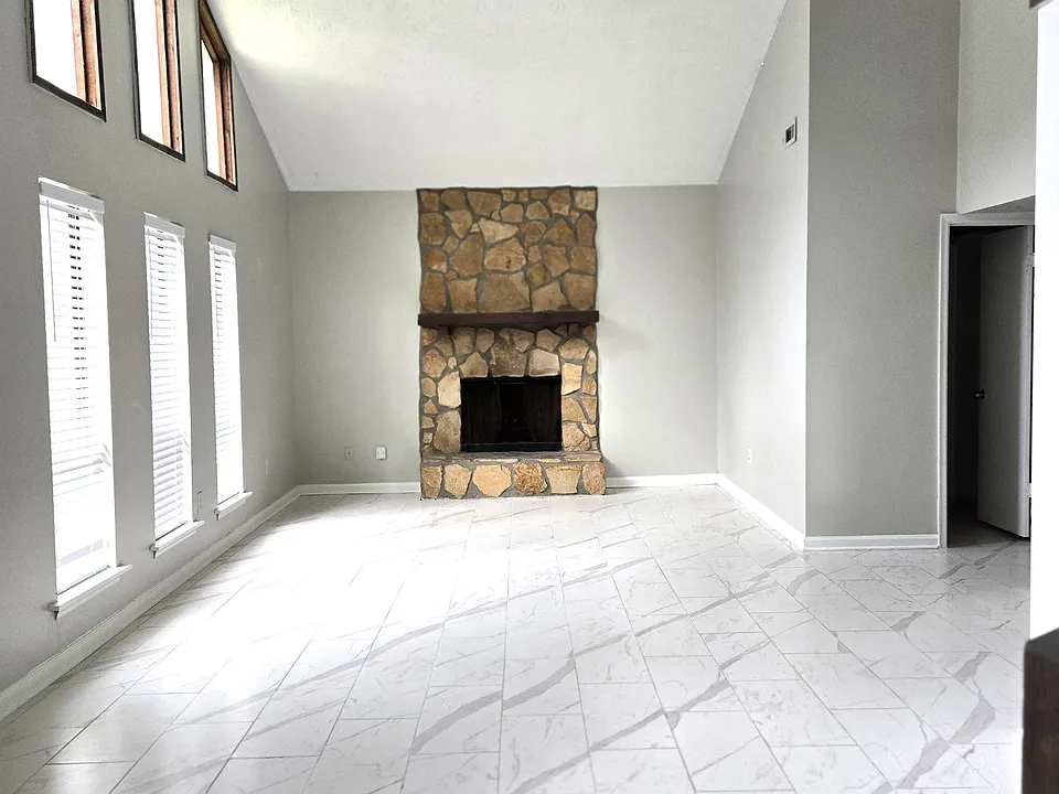 1468 S Diane Ct SE #A