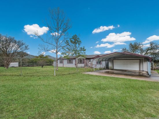 8880 Fm 2828, Bandera, TX 78003