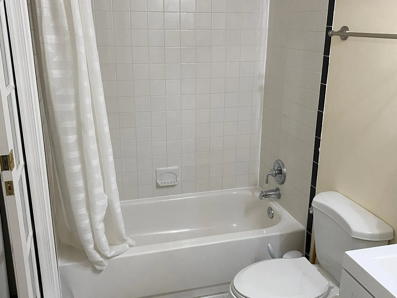 407 M St NE — Photo 3