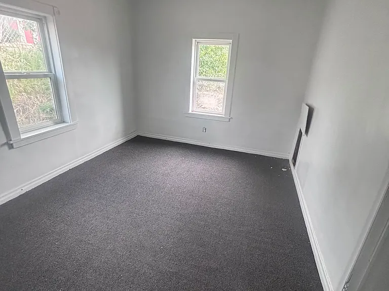 331 Saint Cloud St — Photo 6
