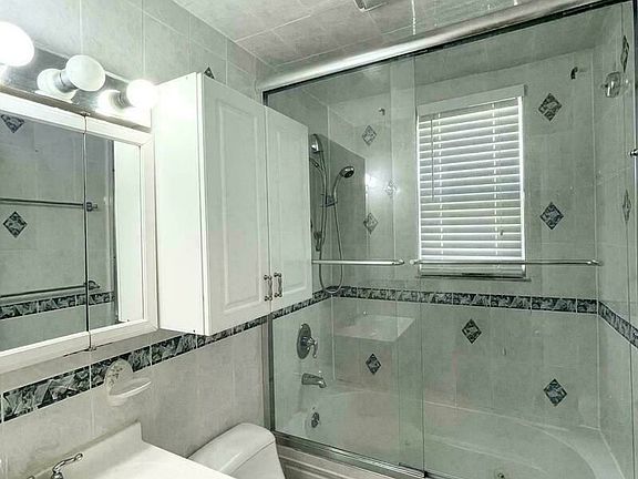 4th image of 162-12 77th Ave #1