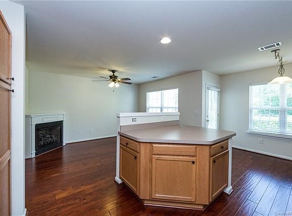 4th image of 11116 Saintsbury Pl