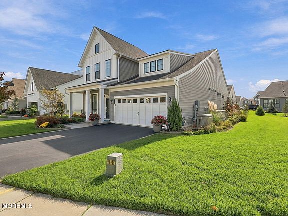 2nd image of 139 Grandview Circle