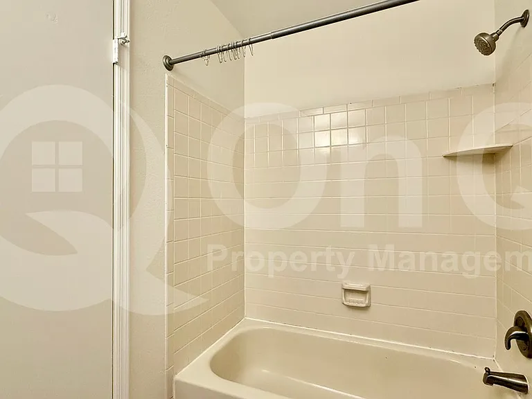 5704 E Aire Libre Ave #1020 — Photo 13