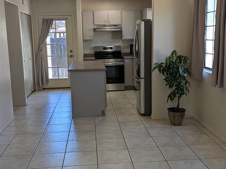 455 S Mesa Dr #137 — Photo 7