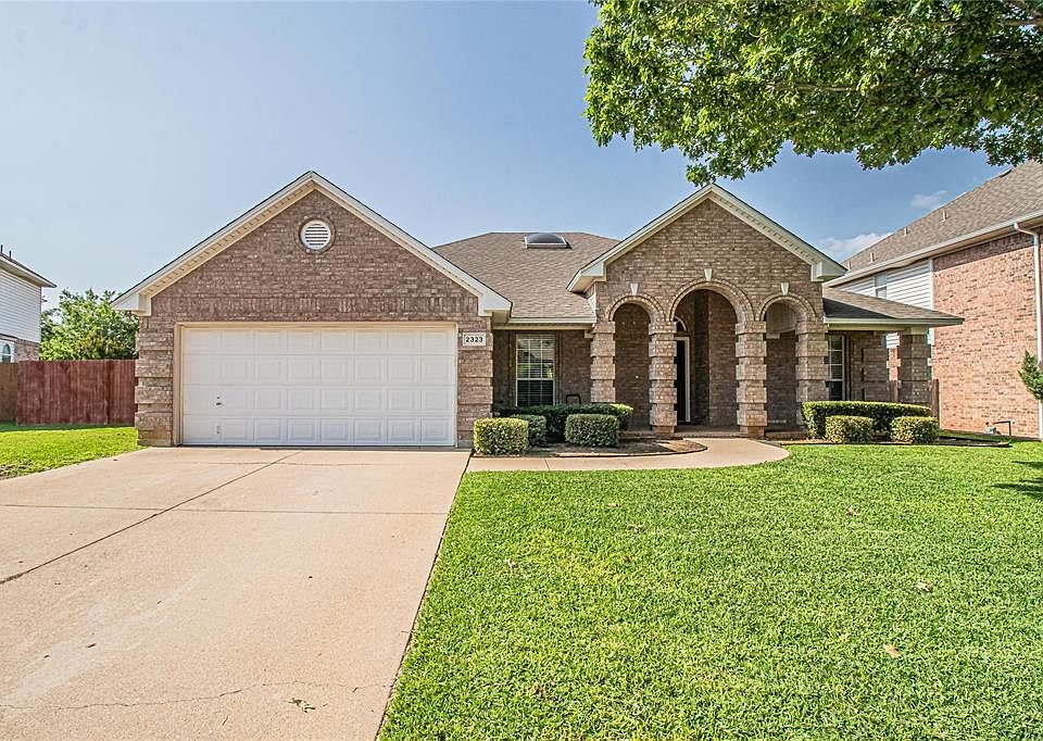 1st image of 2323 Denham Dr
