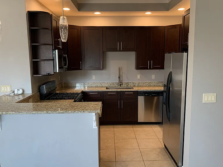 1700 N Emerson St #306 — Photo 7