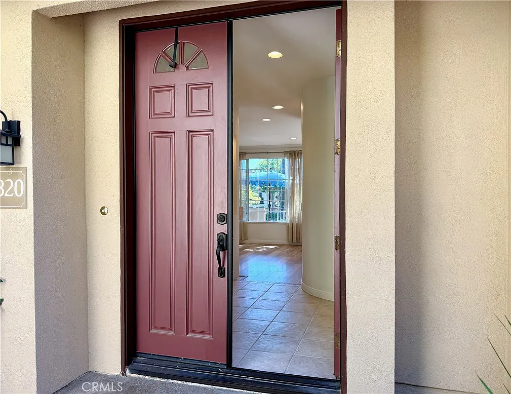 2 bed, 2.5 bath, 1091 sqft, $3,400 — Photo 3