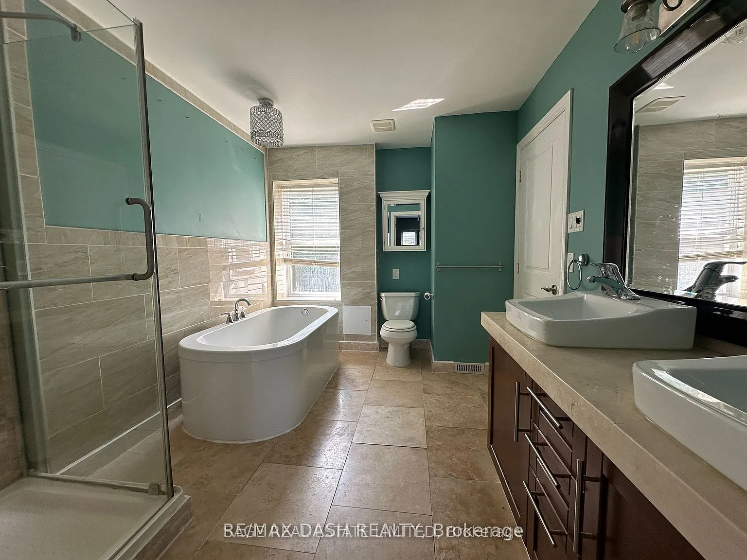 2 bed, $3,100 — Photo 4