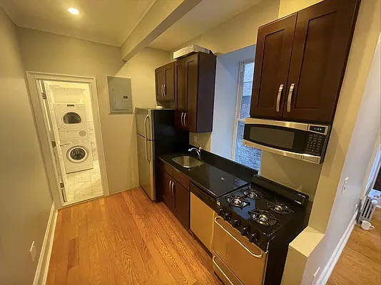 Rented by EXR | media 2