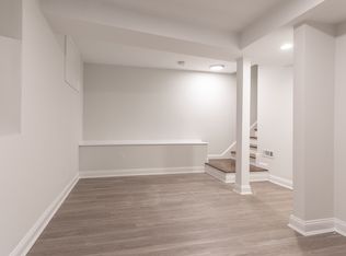 106 Hammond St, Roxbury, MA 02120