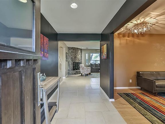 2nd image of 4719 Braesvalley Dr