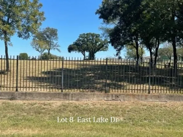 14 Arrow Point Dr, Weatherford, TX 76087