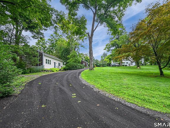 3rd image of 110 Long Ridge Road