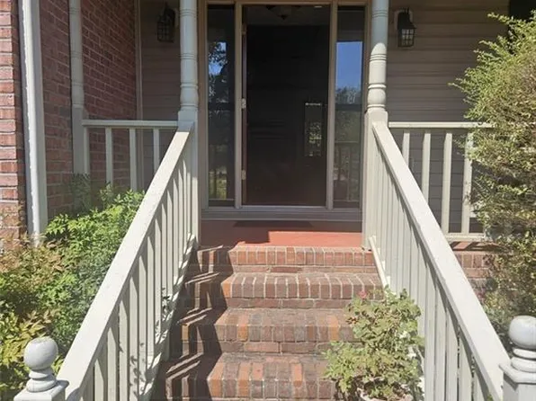 1389 Caritas Ct SE, Conyers, GA 30013