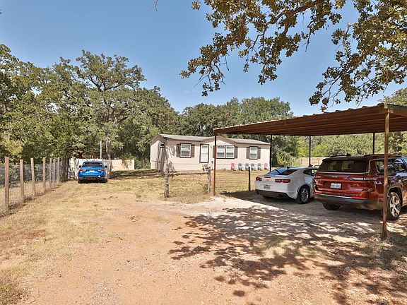 5th image of 100 Tanglewood Ln