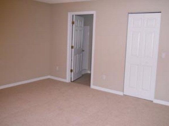 5th image of 73 Richmond Dr
