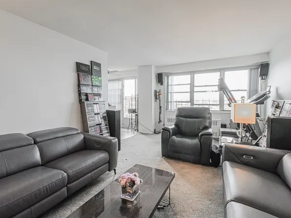 2483 West 16th Street image 9 of 25