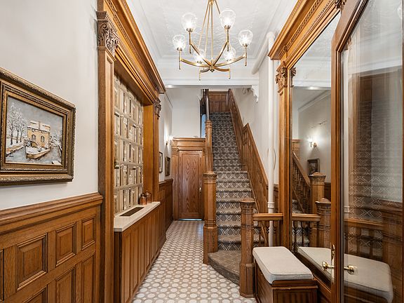 5th image of 44 W 90th St APT 3