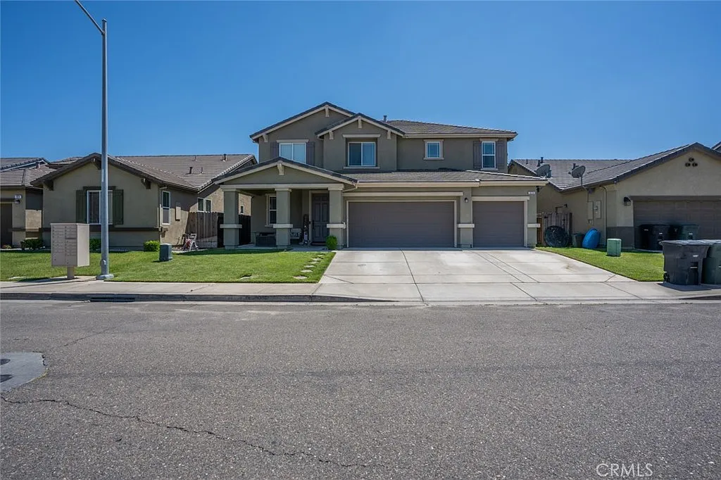 1024 Newcastle Dr photo 1