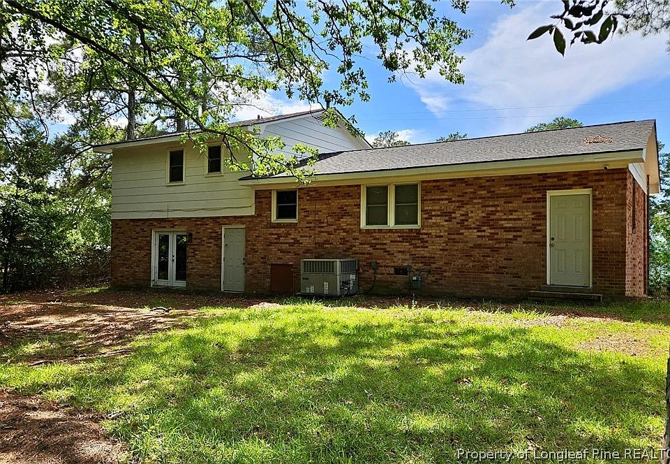 2nd image of 3516 Cranbrook Dr