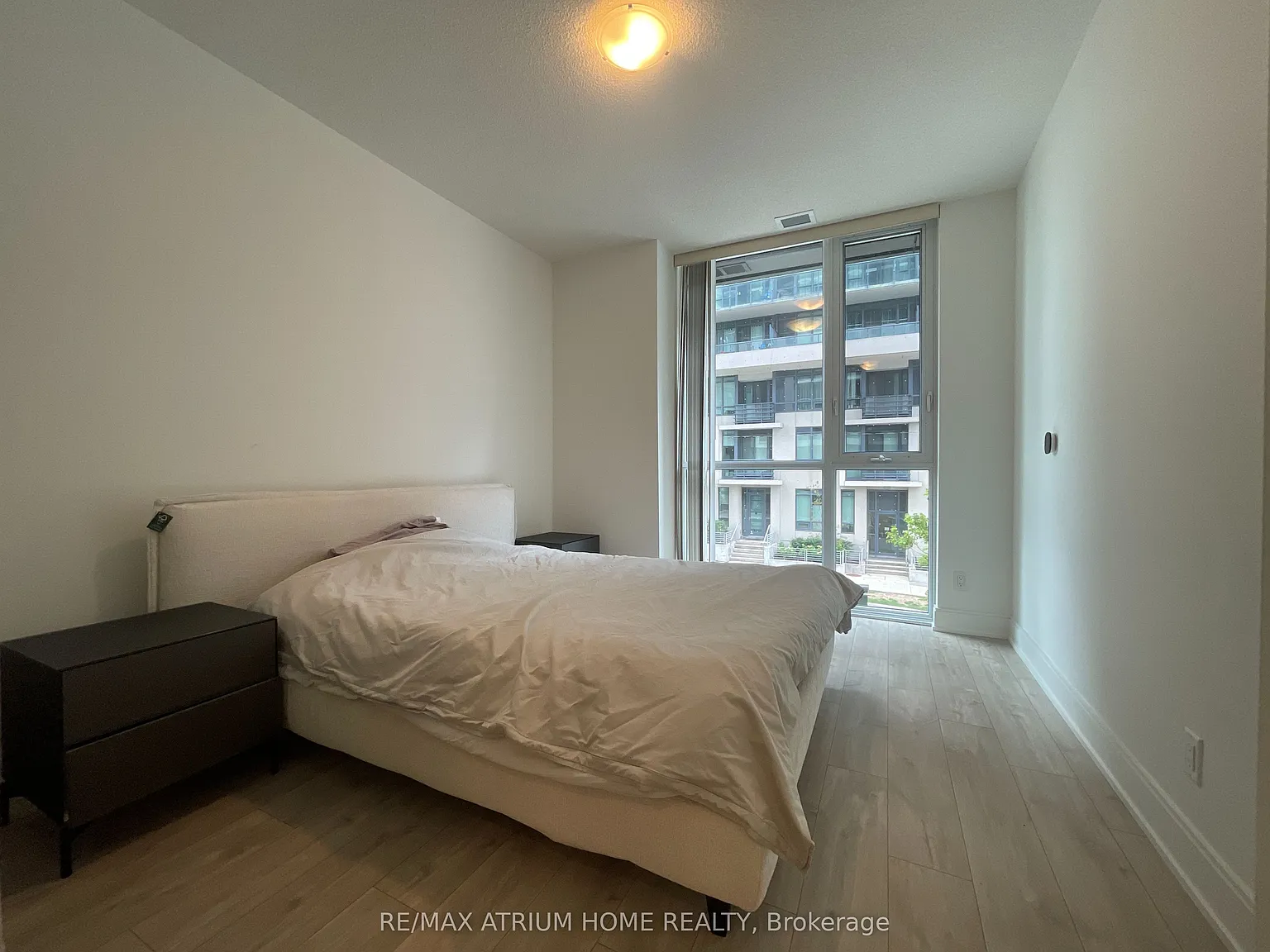 3 bed, $4,400 — Photo 3