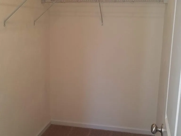 112 Oak Meadow Ln — Photo 52