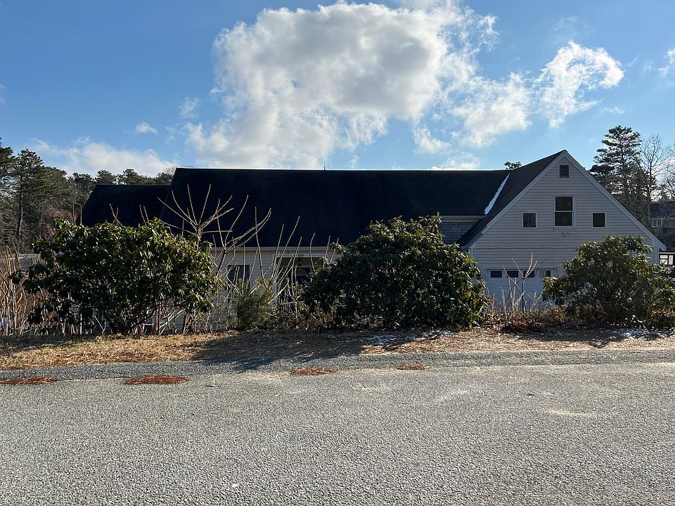 1st image of 123 Donahue Rd