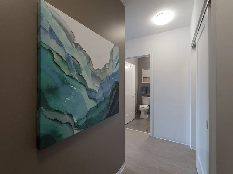 River North Luxury, On Display — Photo 39