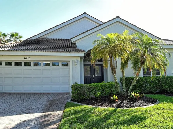 6719 Westward Pl, University Park, FL 34201