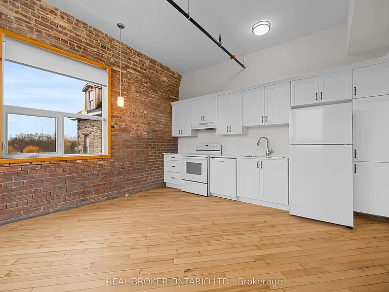 150 Mill St #310 — Photo 15