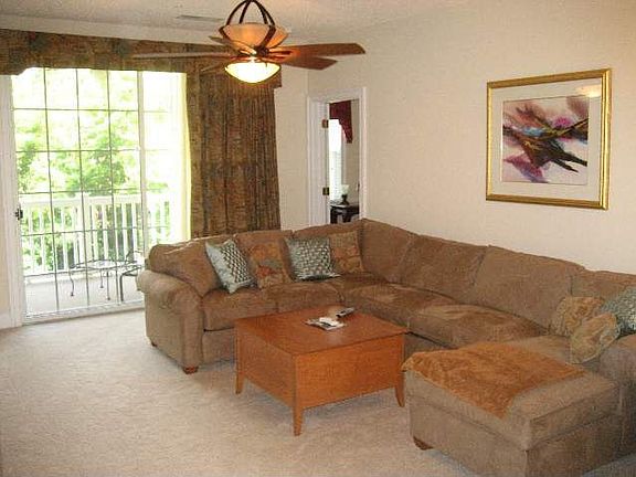 Spacious living room