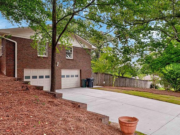3rd image of 2657 Paden Pl