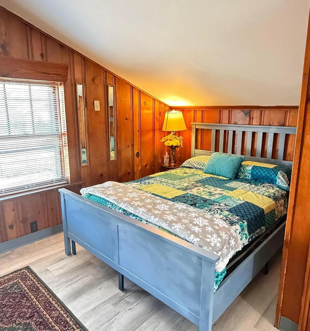Studio, 700 sqft, $1,300 — Photo 1