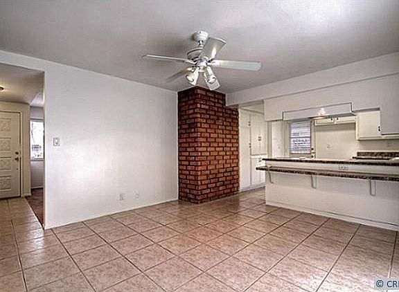 4th image of 2482 Fairway Dr