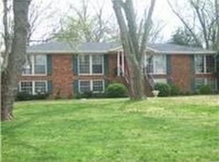 223 Lake Terrace Dr, Hendersonville, TN 37075