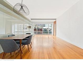 33 W 56th St APT 8C, New York, NY 10019