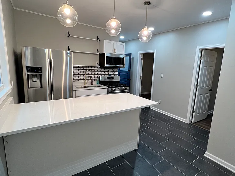 W 61st Pl — Photo 2
