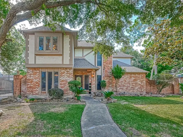 11607 Trailmont Dr, Houston, TX 77077