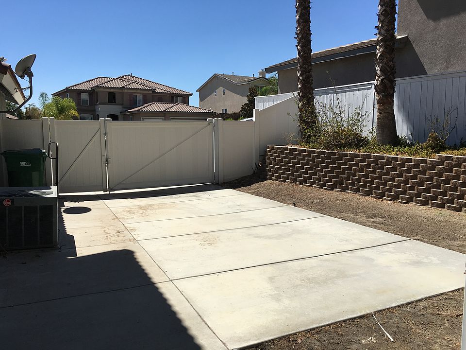 2nd image of 23626 Underwood Cir