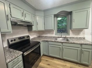 26 High St #A, Millbury, MA 01527