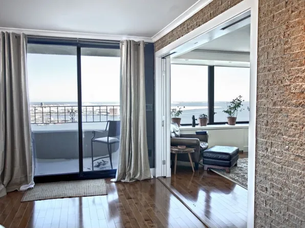 85 E India Row APT 37B, Boston, MA 02110