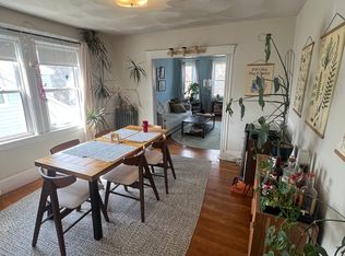198 Walden St APT 3, Cambridge, MA 02140