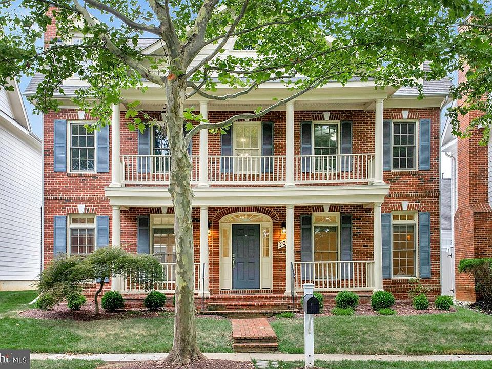 1st image of 307 Oak Knoll Dr