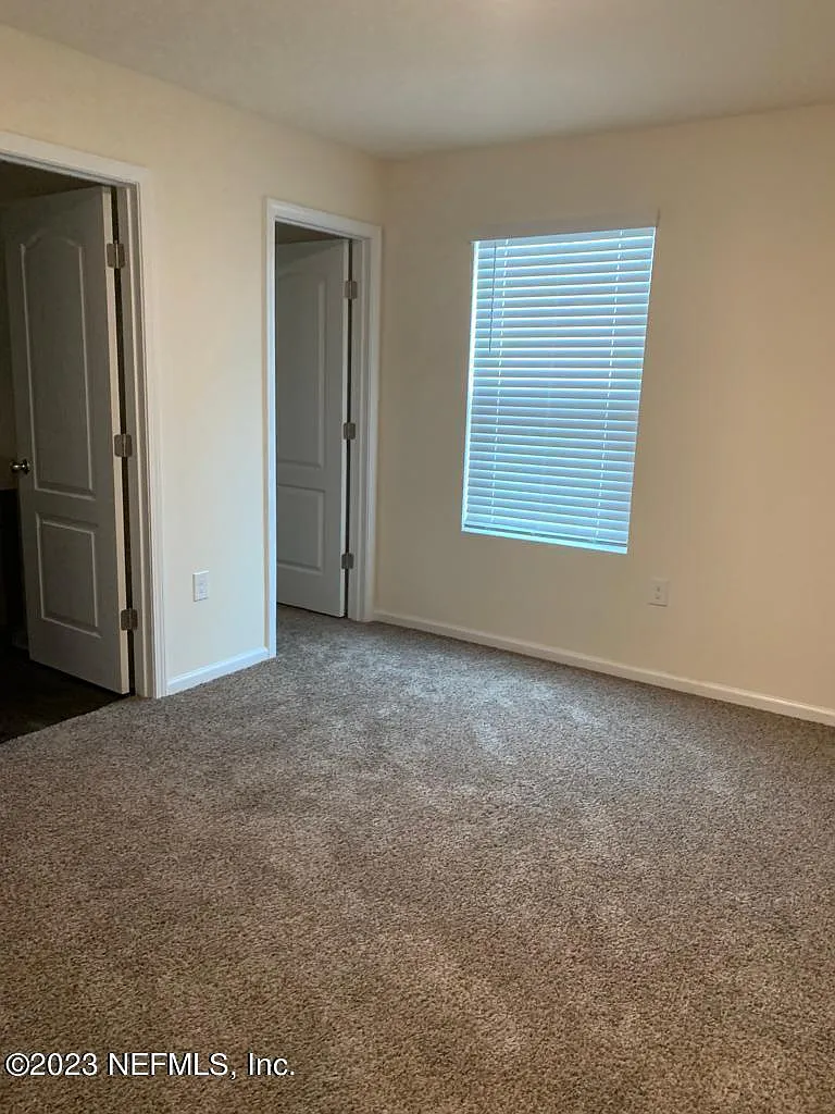 2 bed, 2.5 bath, 1327 sqft, $1,750 — Photo 4