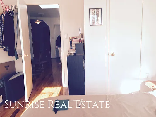Rented by Sunrise Real Estate | media 17